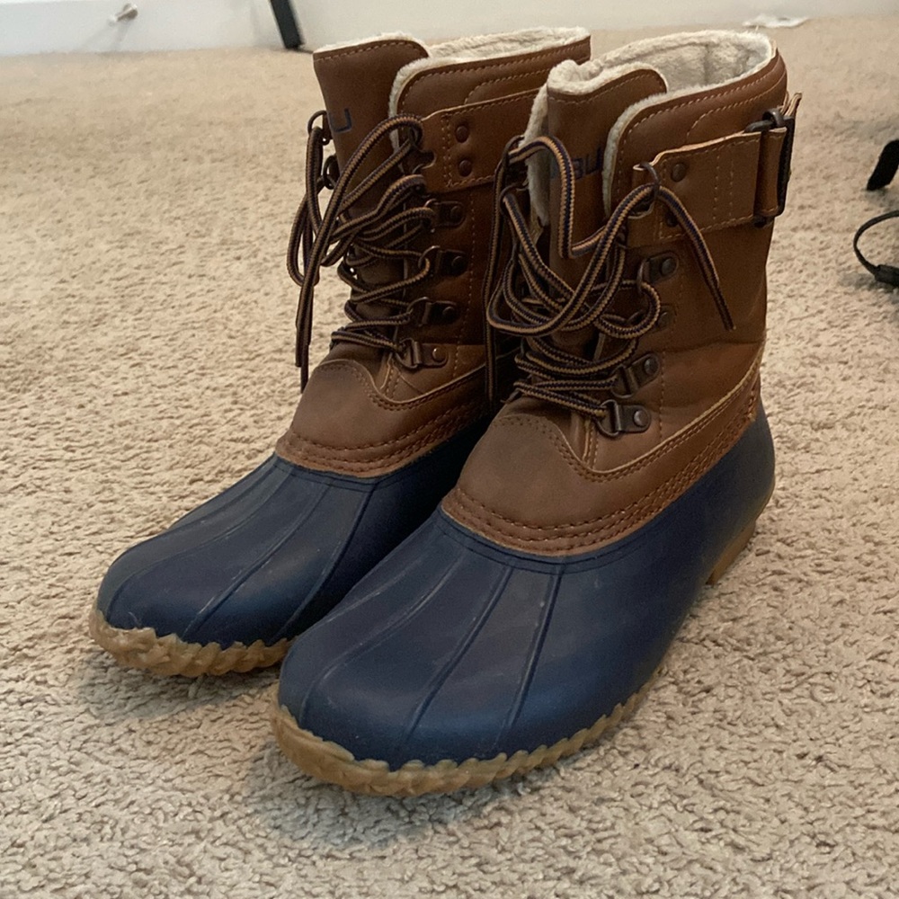JBJ duck boots